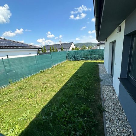 Royal House Trencin Villa ภายนอก รูปภาพ