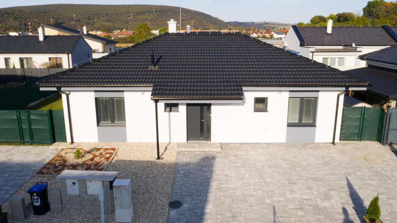 Royal House Trencin Villa ภายนอก รูปภาพ