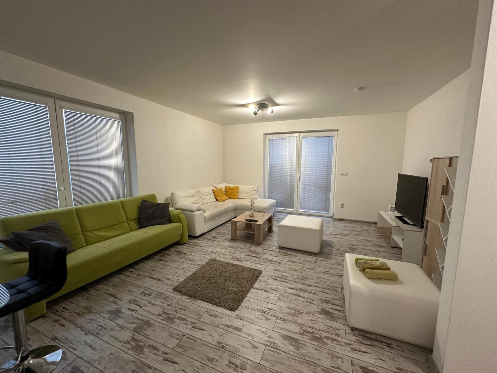 Royal House Trencin Villa ภายนอก รูปภาพ